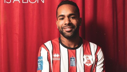 星空体育app-官宣！36岁特谢拉加盟希腊超副班长 当年险些归化为国足效力