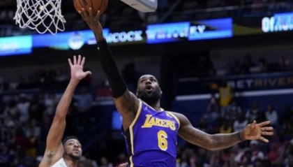 新合同还将过亿！詹姆斯即将成为联盟首位5亿先生